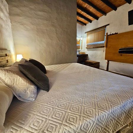 Cabanas Y Hostal Bonanza Mesa De Los Santos Лос-Санотос Екстер'єр фото
